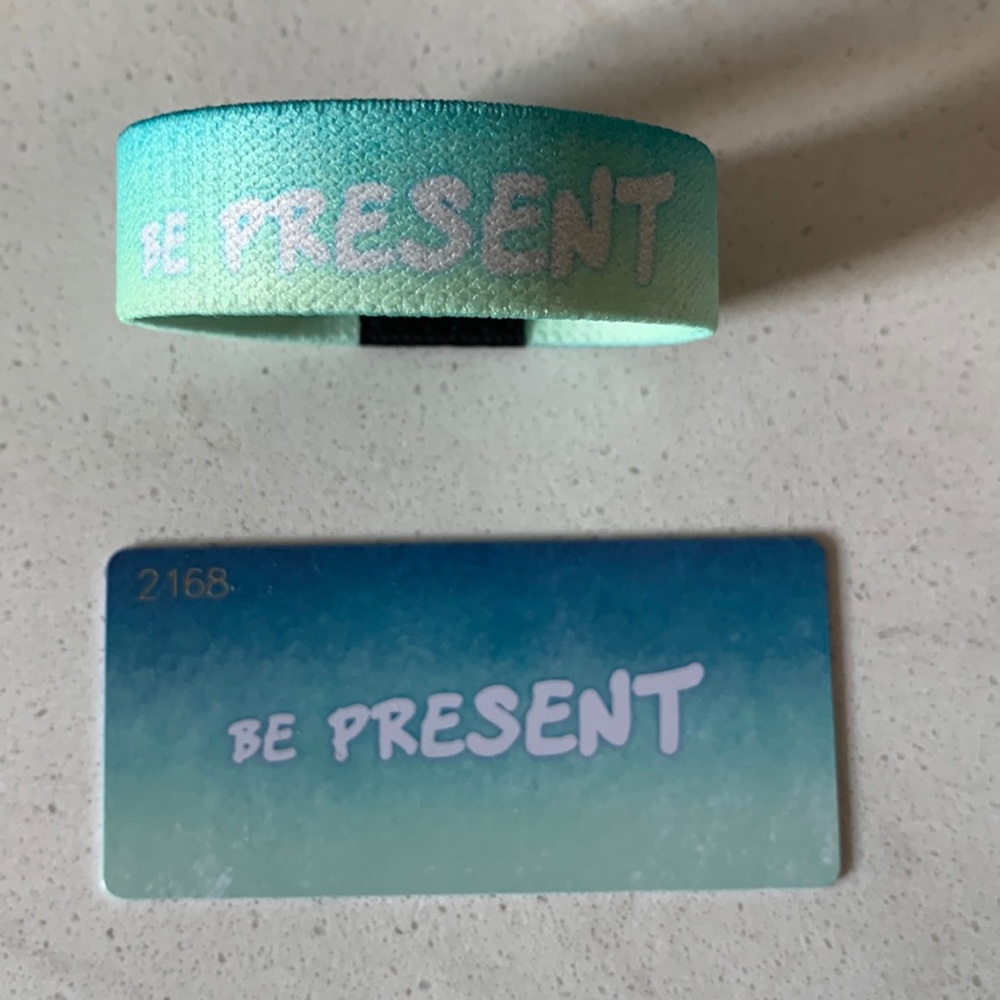 Zox Be Present wristband